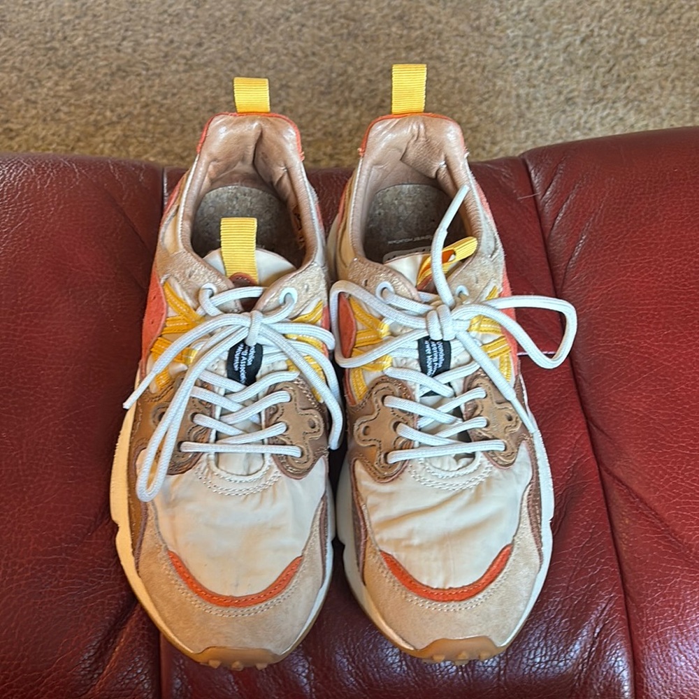 Flower Mountain 38 or 7.5 Cork Insole Comfort